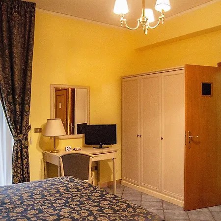 Piccolo Sogno Отель 2*